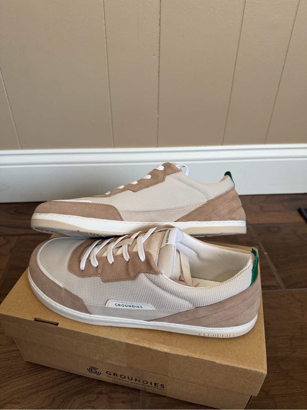 Groundies Women's Leather Sneakers In Light Beige With Green Accent Size Eu 42 — image 7 of 8